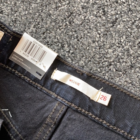 NWT Levi’s WEDGIE FIT ANKLE in wild bunch black - Picture 7 of 7